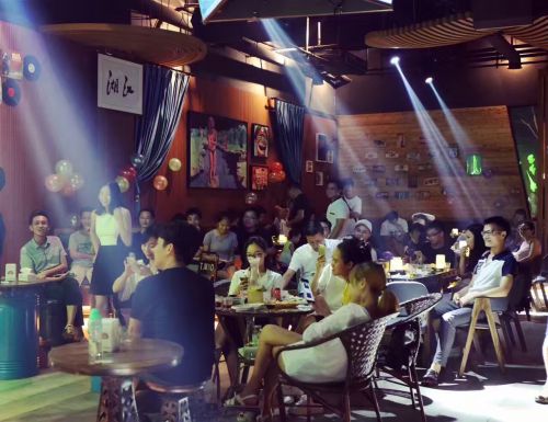 亦強(qiáng)軟件5--8月的員工生日派對(duì)圖片